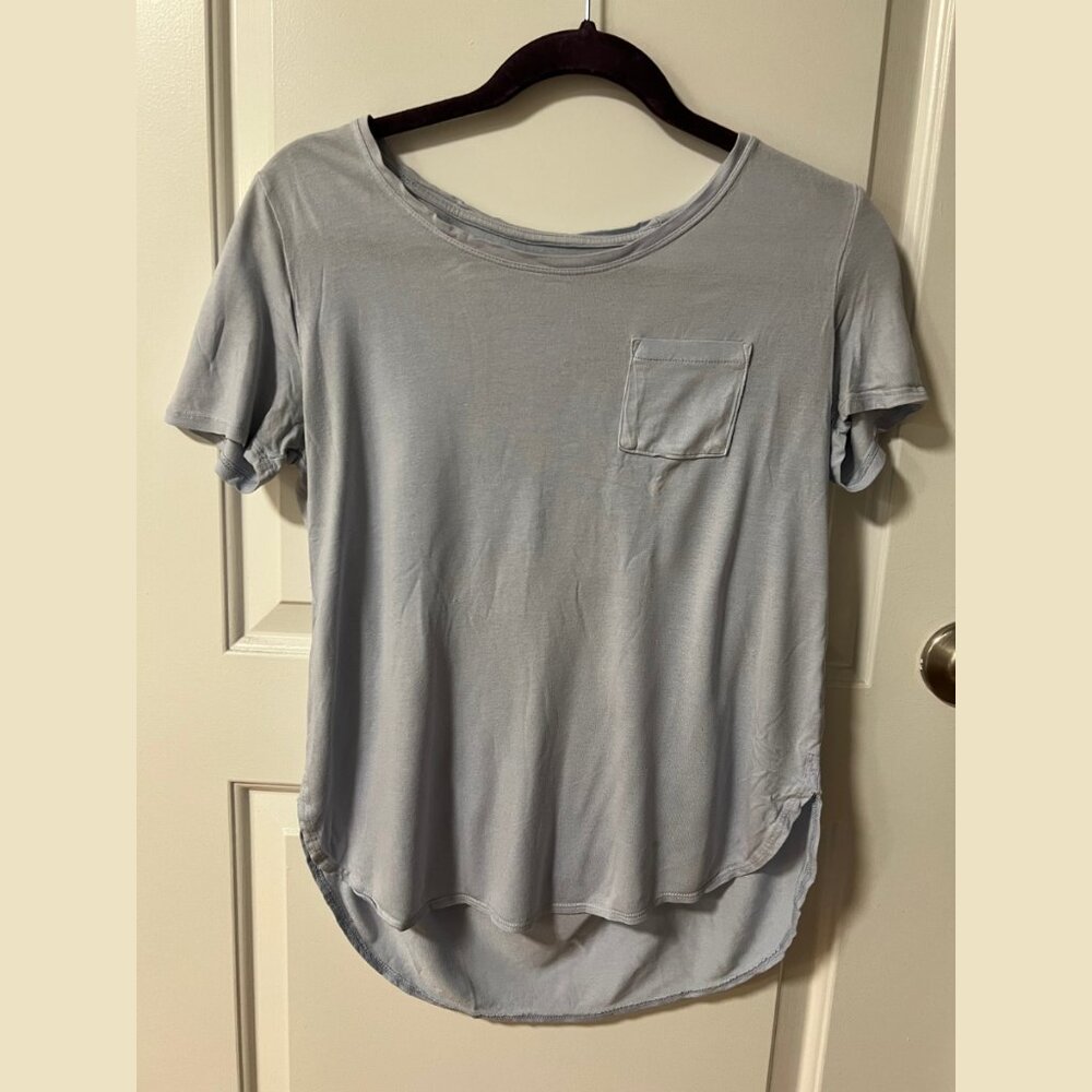Joe Fresh pale blue t-shirt with breast pocket (size small)